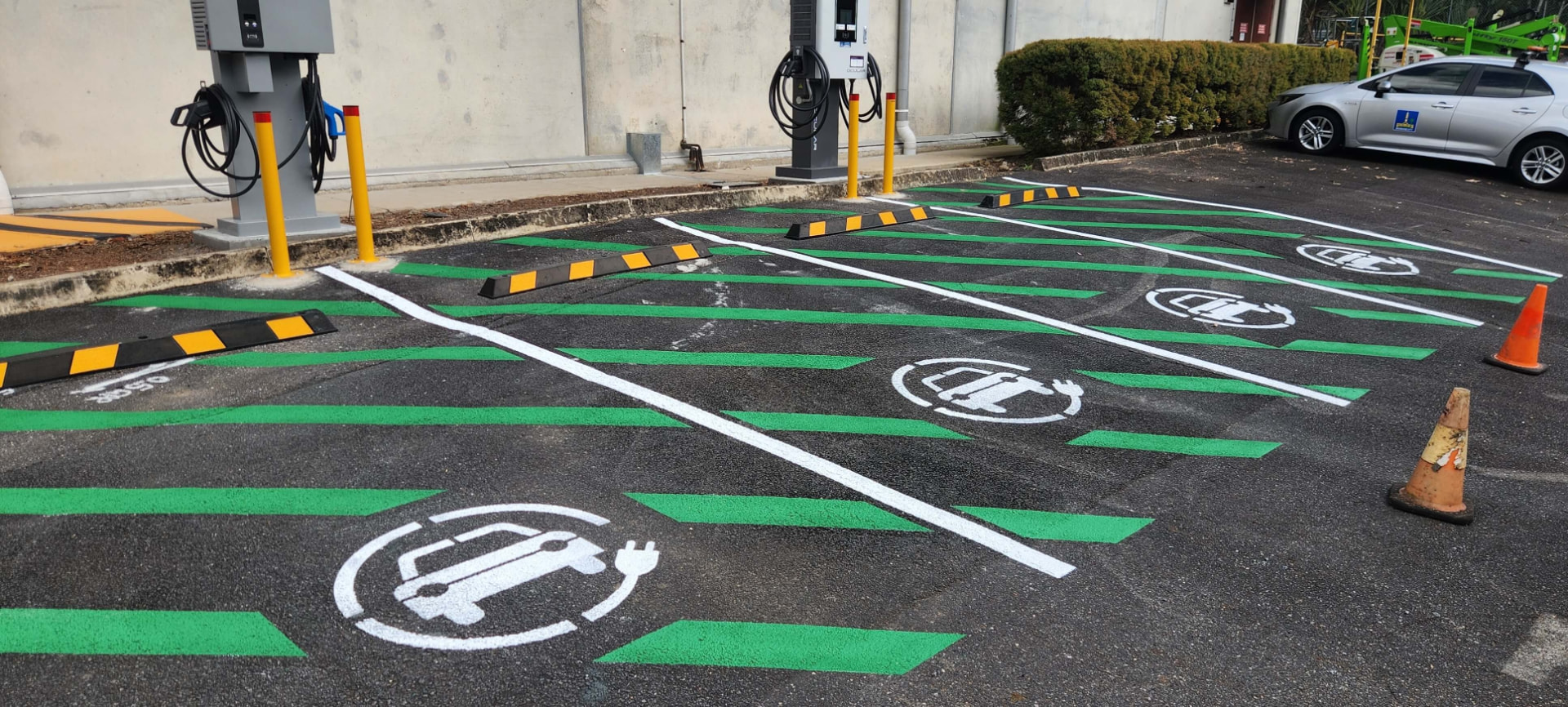 EV Bay Line Marking